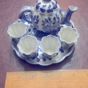 BOGO Antique mini blue n white porcelain saki set